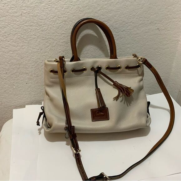 DOONEY AND BOURKE WHITE BROWN HANDBAG TASSELS - Picture 1 of 16